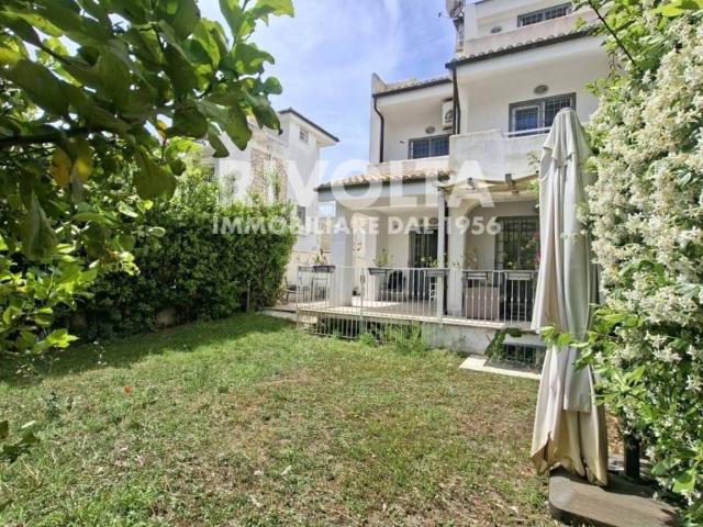 Villa in affitto a Fiumicino RM