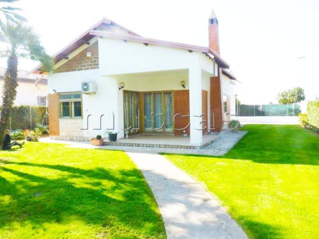 Villa in affitto a Fiumicino viale Castellammare, 88G, arredato, giardino privato, posto auto TrovaCasa