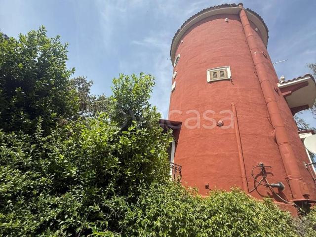 Villa in affitto a Fiumicino viale dei Monti dell'Ara, arredato, giardino privato, caminetto TrovaCasa