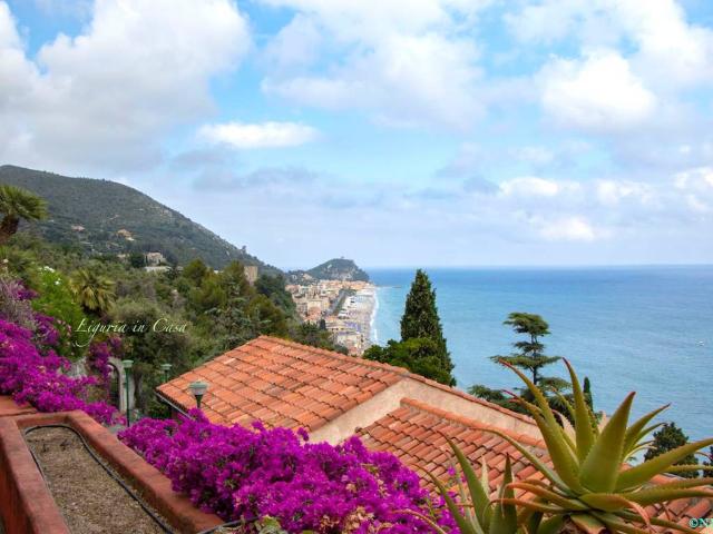 Villa in affitto a Finale Ligure via Guglielmina d'Olanda, 37, arredato, giardino privato, terrazzo TrovaCasa