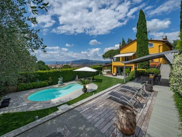 Villa in affitto a Firenze viale Galileo, 12, giardino privato, terrazzo, vista panoramica TrovaCasa