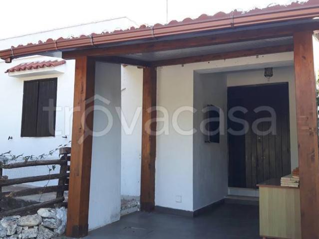 Villa in affitto a Ostuni contrada Macchione, arredato, giardino privato, terrazzo TrovaCasa