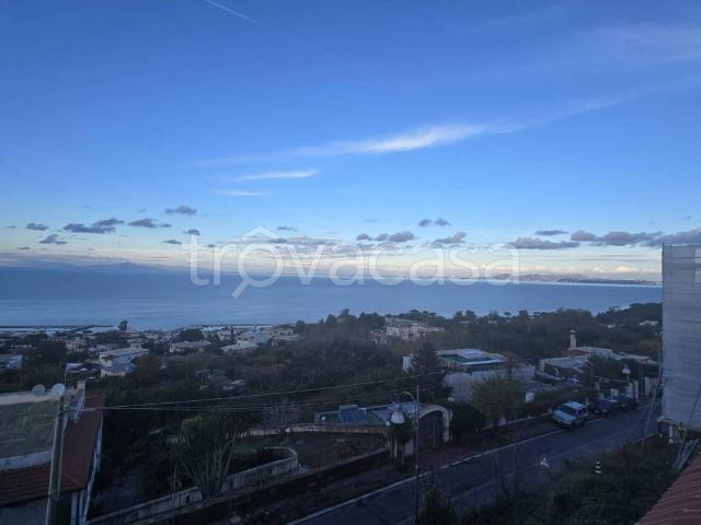 Villa in affitto a Lacco Ameno via Pannella, 9, non arredato/vuoto, terrazzo, vista panoramica TrovaCasa