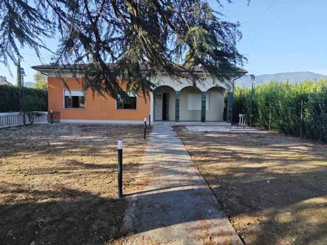 Villa in affitto a Lucca LU