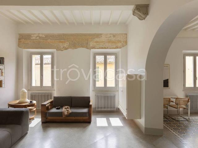 Villa in affitto a Montalcino, giardino, travi a vista, parquet TrovaCasa