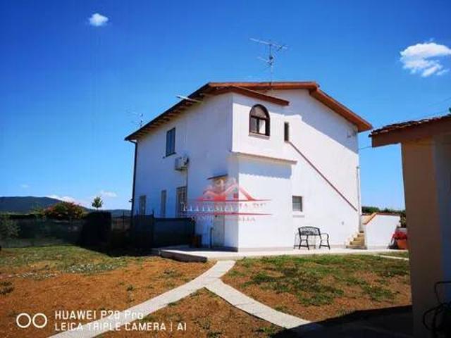 Villa in affitto a Montalto di Castro cacciata Grande No Number, giardino privato, posto auto, terrazzo TrovaCasa