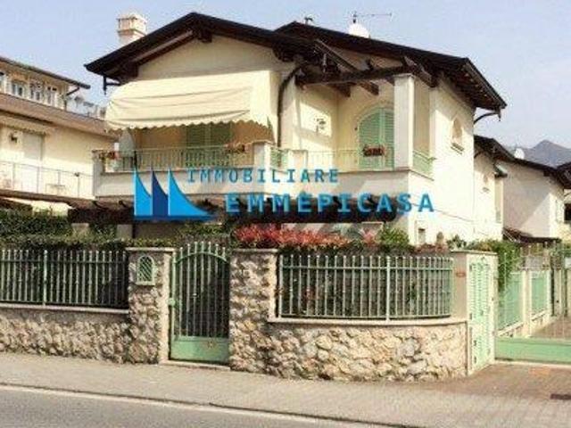 Villa in affitto a Montignoso via Antonio Gramsci, Cinquale