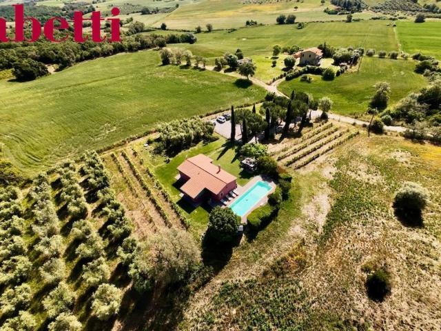 Villa in affitto a Magliano in Toscana strada Consortile La Carla, 66, arredato, giardino privato, terrazzo TrovaCasa