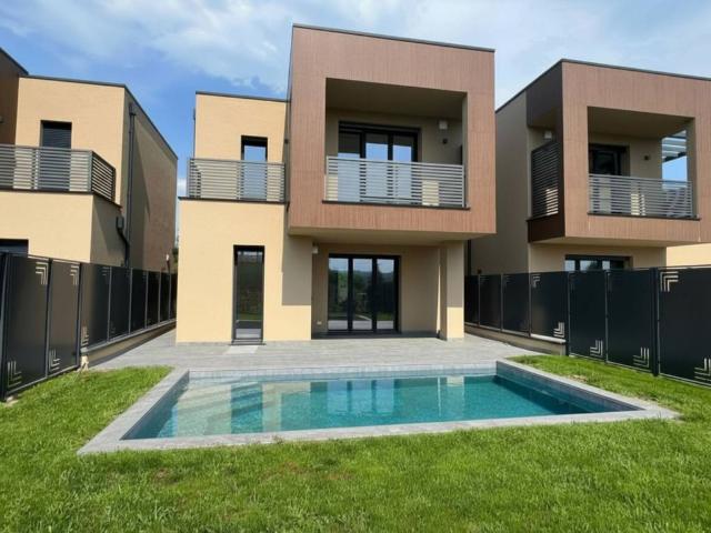 Villa in affitto a Manerba del Garda BS