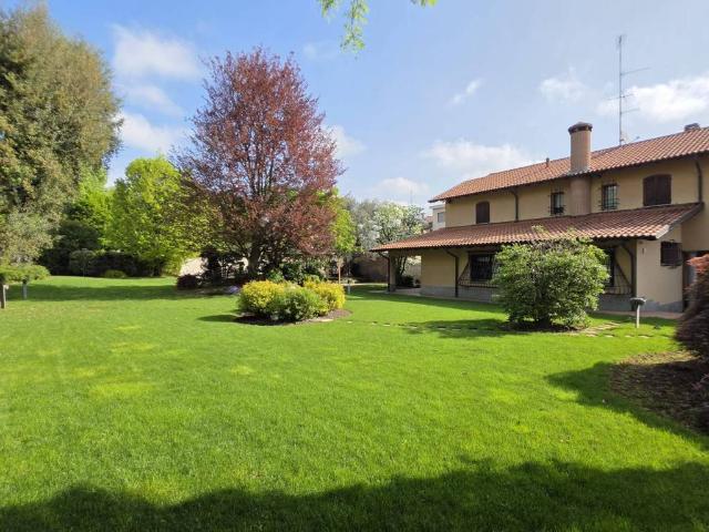 Villa in affitto a Milano MI