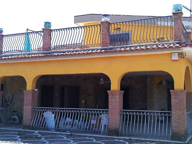 Villa in affitto a Salerno SA