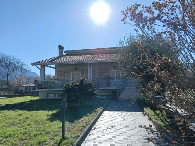 Villa in affitto a San Michele di Serino AV