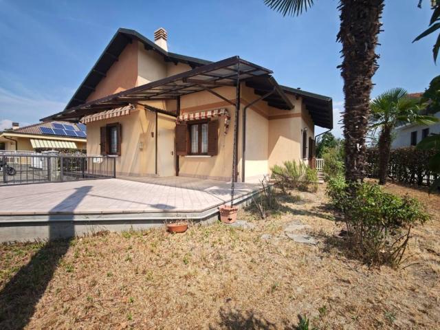Villa in affitto a San Carlo Canavese TO