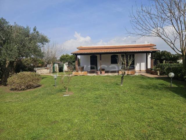 Villa in affitto a San Felice Circeo via Campo la Mola, 38, arredato, giardino privato, terrazzo TrovaCasa