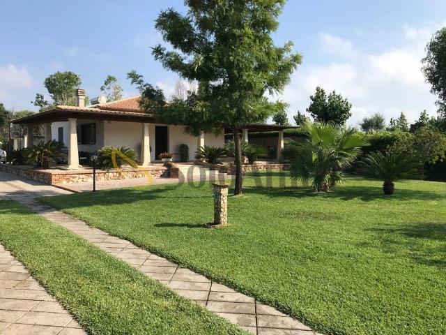 Villa in affitto a San Felice Circeo via Terracina, arredato, giardino privato, terrazzo TrovaCasa