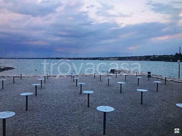 Villa in affitto a San Felice del Benaco, arredato, giardino privato, terrazzo TrovaCasa