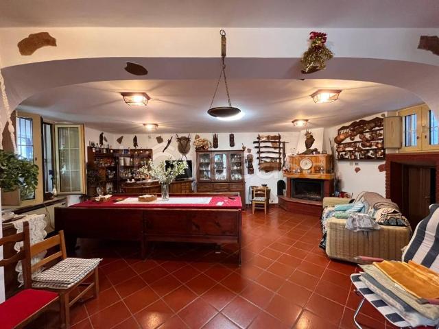 Villa in affitto a San Giovanni Rotondo contrada Matine, arredato, giardino privato, luminoso TrovaCasa