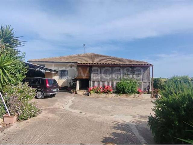 Villa in affitto a Santa Croce Camerina, arredato, giardino privato, terrazzo TrovaCasa