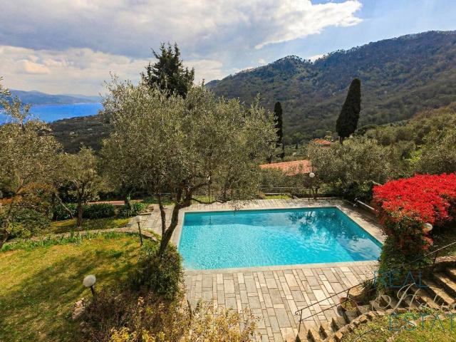 Villa in affitto a Santa Margherita Ligure via Partigiano Simone Stefani, 28, arredato, giardino privato, posto auto TrovaCasa
