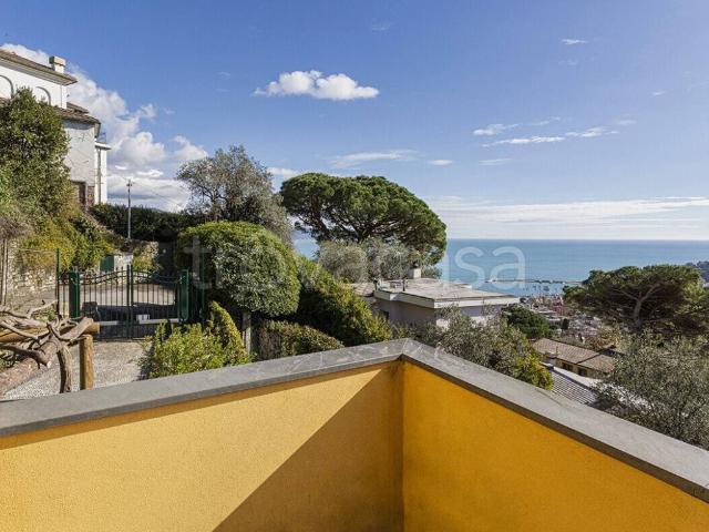 Villa in affitto a Santa Margherita Ligure viale Privato Sereno, arredato, giardino privato, posto auto TrovaCasa