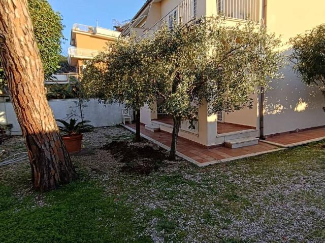 Villa in affitto a Santa Marinella RM