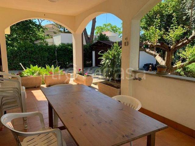 Villa in affitto a Santa Marinella via Augusta, arredato, giardino privato, posto auto TrovaCasa