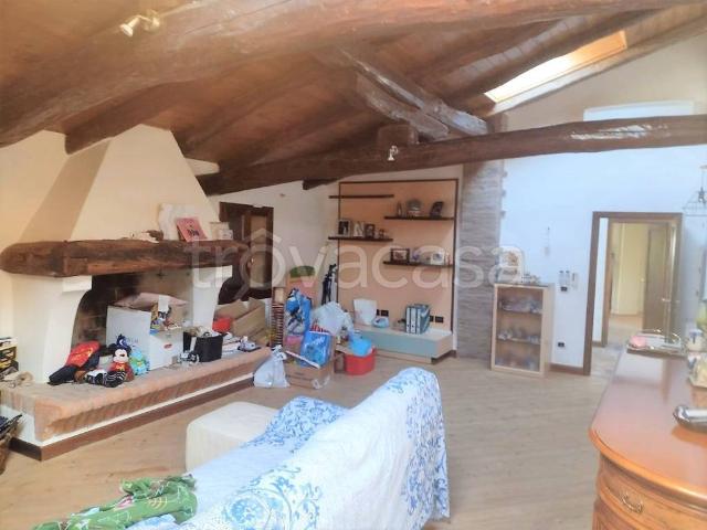 Villa in affitto a Sasso Marconi via Montechiaro, 23, arredato, giardino privato, box TrovaCasa
