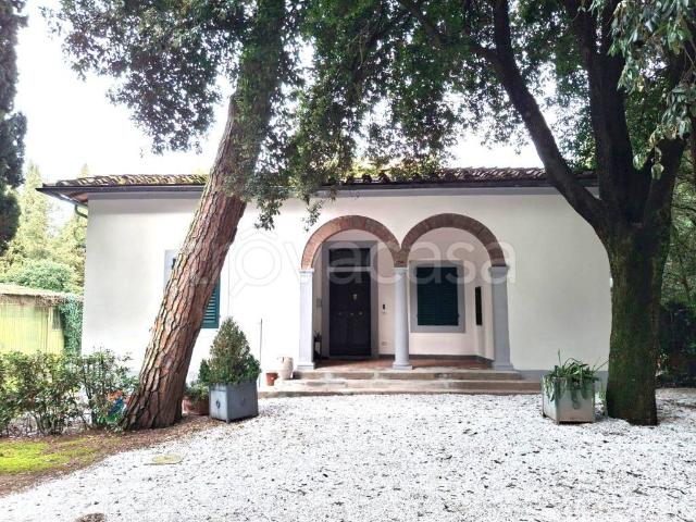 Villa in affitto a Scandicci via delle Bagnese, giardino privato, riscaldamento autonomo, ristrutturato TrovaCasa