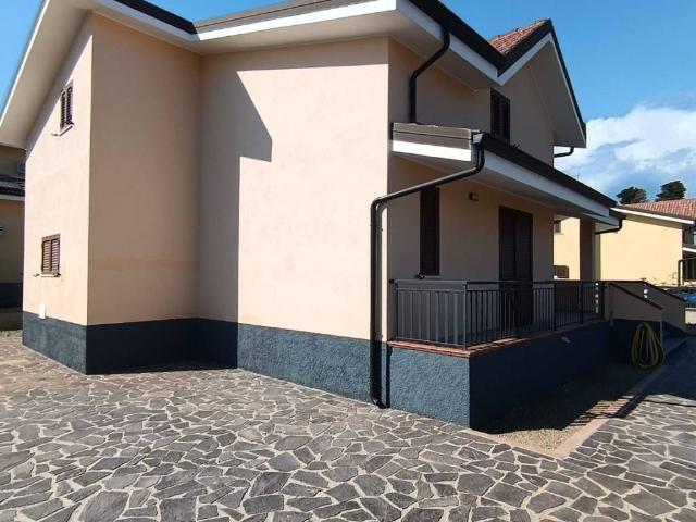 Villa in affitto a Simeri Crichi CZ