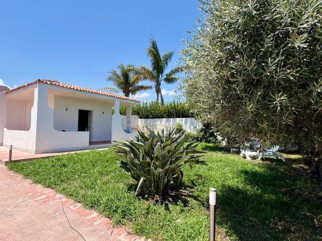 Villa in affitto a Siracusa, Fontane Bianche