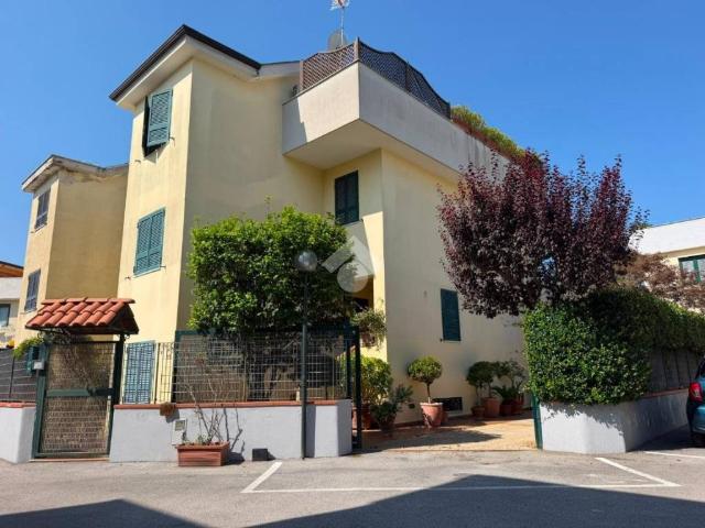 Villa in affitto a Pozzuoli NA