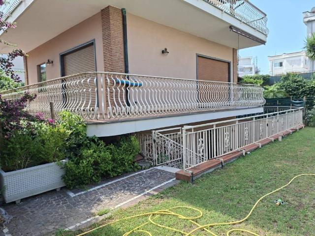 Villa in affitto a Pozzuoli NA