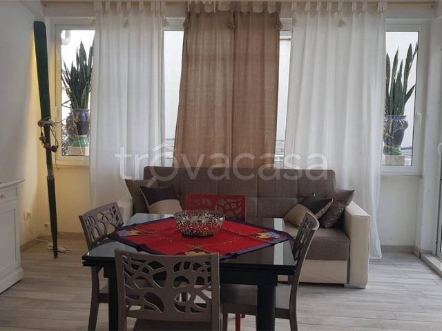 Villa in affitto a Pachino arimondi, 8, arredato, terrazzo, centrale TrovaCasa