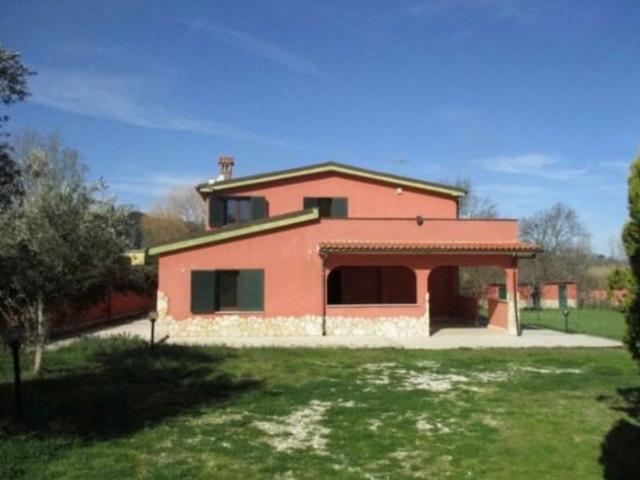 Villa in affitto a Palombara Sabina