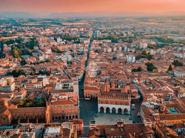 Villa in affitto a Piacenza PC