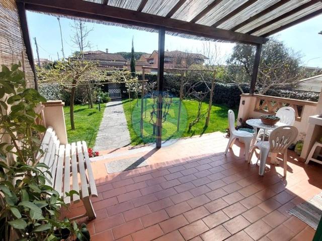Villa in affitto a Pietrasanta