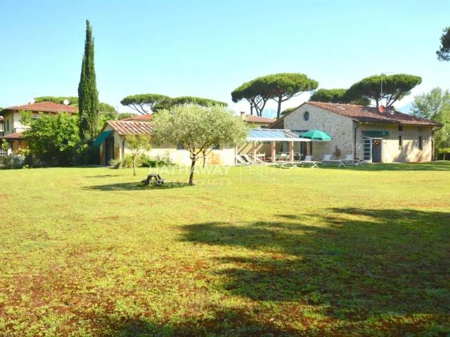 Villa in affitto a Pietrasanta LU