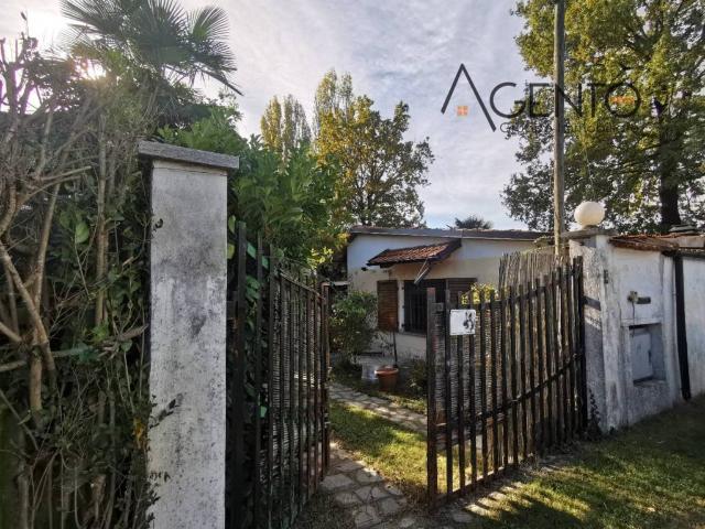 Villa in affitto a Piossasco via Berchet, giardino privato, riscaldamento autonomo, buono stato TrovaCasa