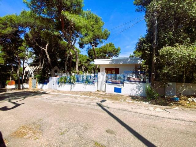 Villa in affitto a Pulsano TA