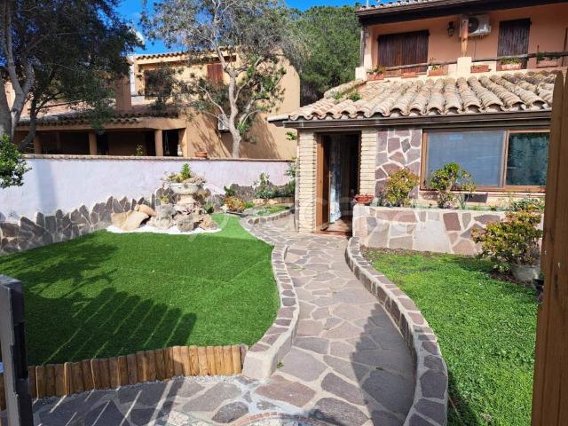 Villa in affitto a Quartu Sant'Elena via dei Tigli, arredato, giardino privato, caminetto TrovaCasa