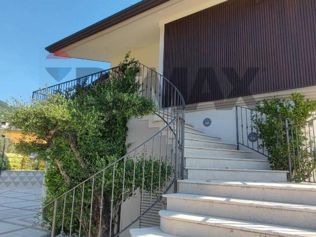 Villa in affitto a Roe' Volciano