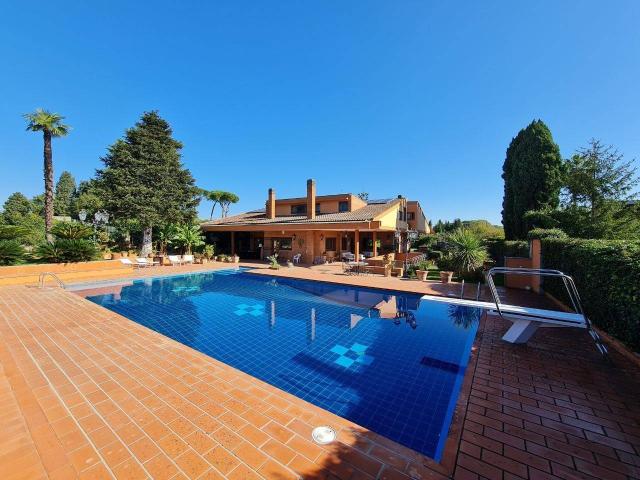 Villa in affitto a Roma