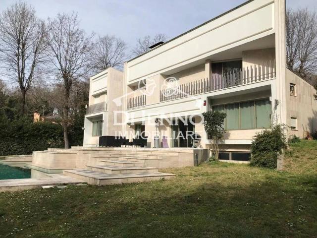 Villa in affitto a Roma