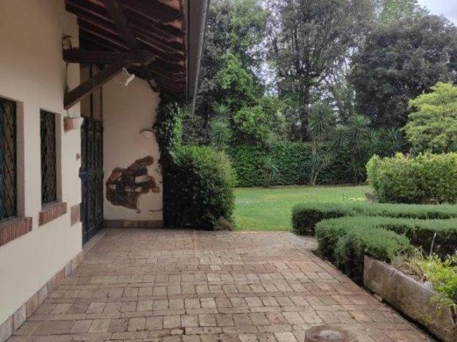 Villa in affitto a Roma via Appia Antica, giardino privato, terrazzo, caminetto TrovaCasa