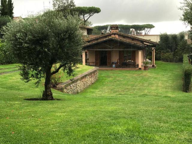Villa in affitto a Roma via della Cecchignola, giardino privato, posto auto, terrazzo TrovaCasa