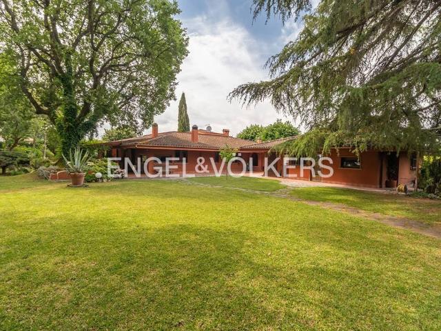 Villa in affitto a Roma via Tiberina, arredato, giardino privato, terrazzo TrovaCasa
