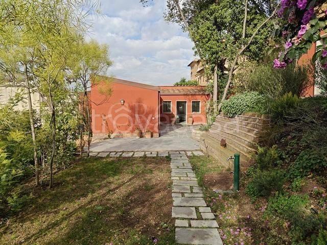 Villa in affitto a Roma, arredato, giardino privato, terrazzo TrovaCasa
