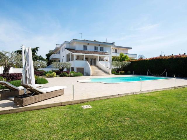 Villa in affitto a Roma RM