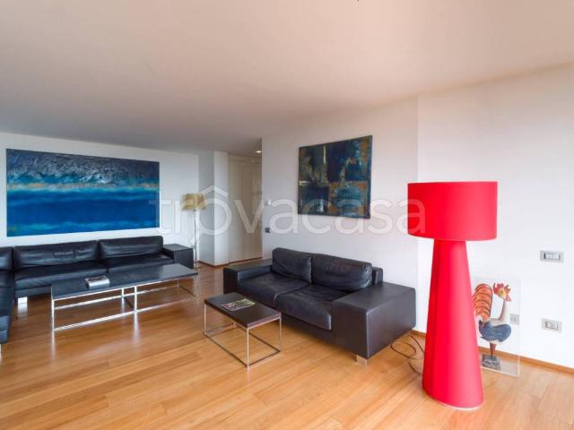 Villa in affitto a Refrontolo via Patrioti, arredato, giardino privato, terrazzo TrovaCasa