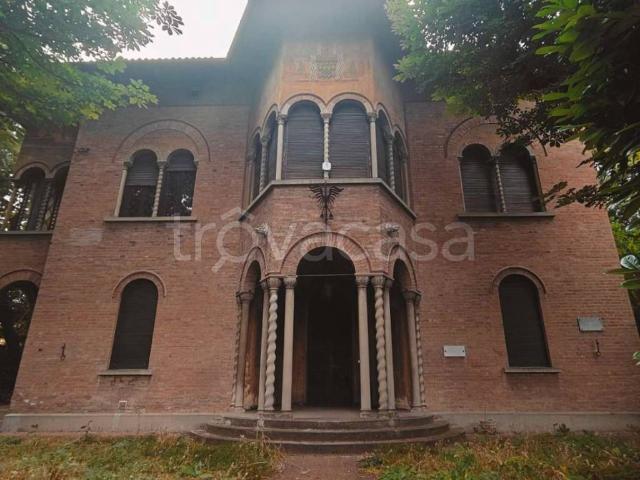 Villa in affitto a Reggio nell'Emilia, giardino privato, parzialmente arredato, centrale TrovaCasa